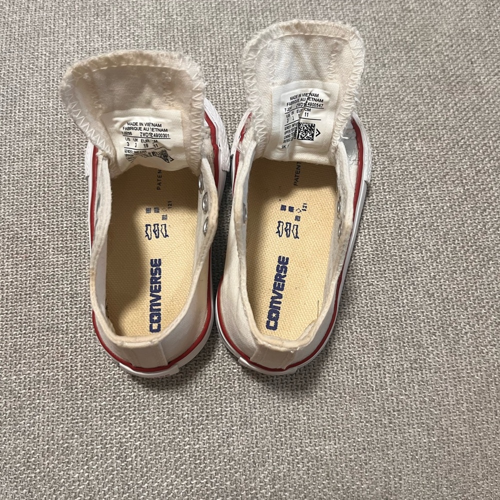 Converse - Picture 3 of 4